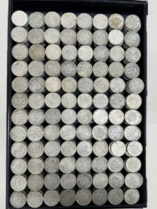 100円銀貨1000枚おまとめ