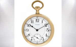 ウォルサムの手巻き懐中時計の画像